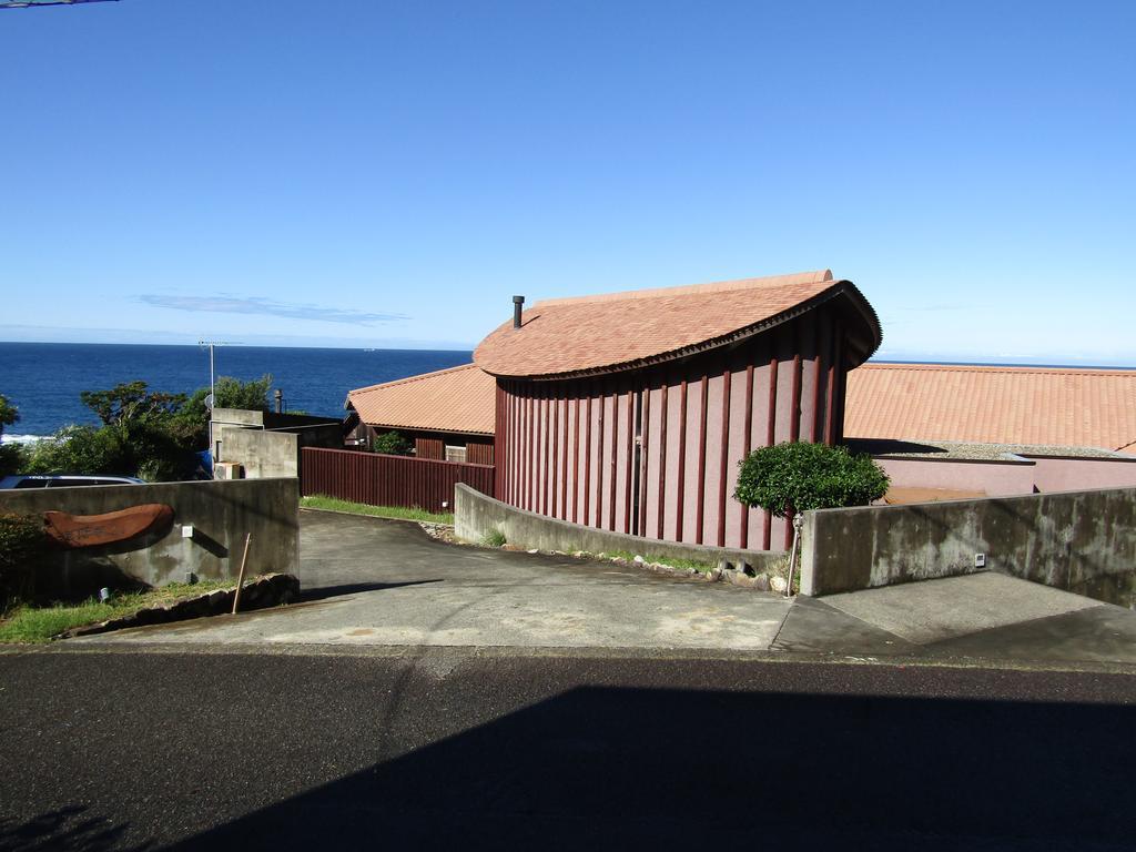 Umitsubaki Hayama Hotel Asaragi Buitenkant foto