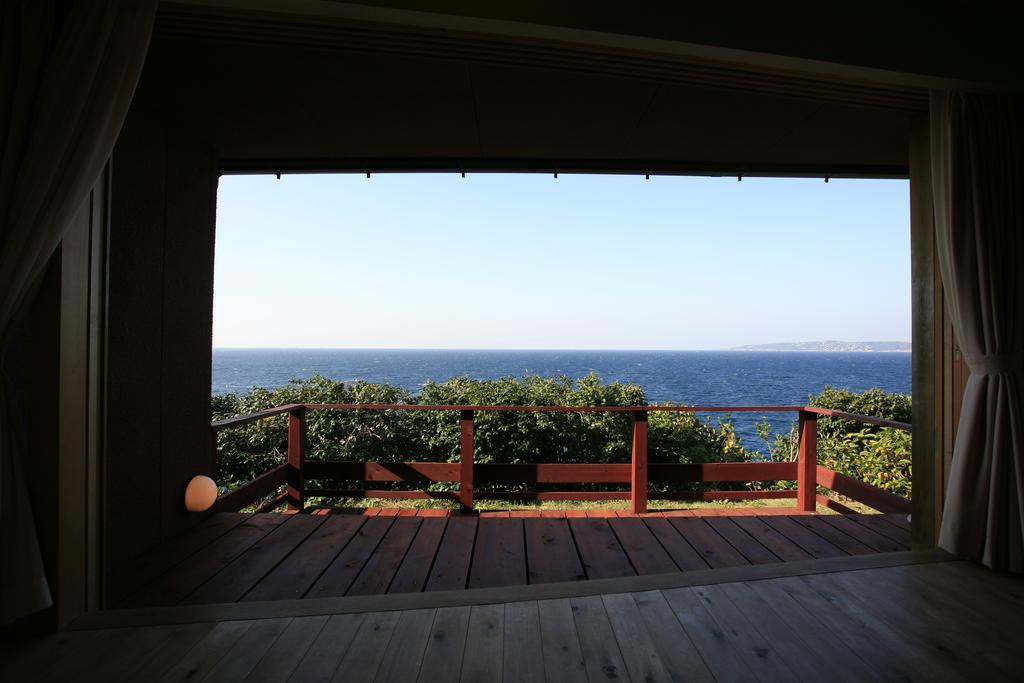 Umitsubaki Hayama Hotel Asaragi Buitenkant foto
