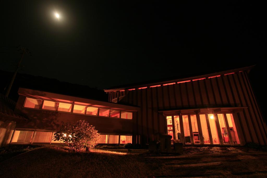 Umitsubaki Hayama Hotel Asaragi Buitenkant foto